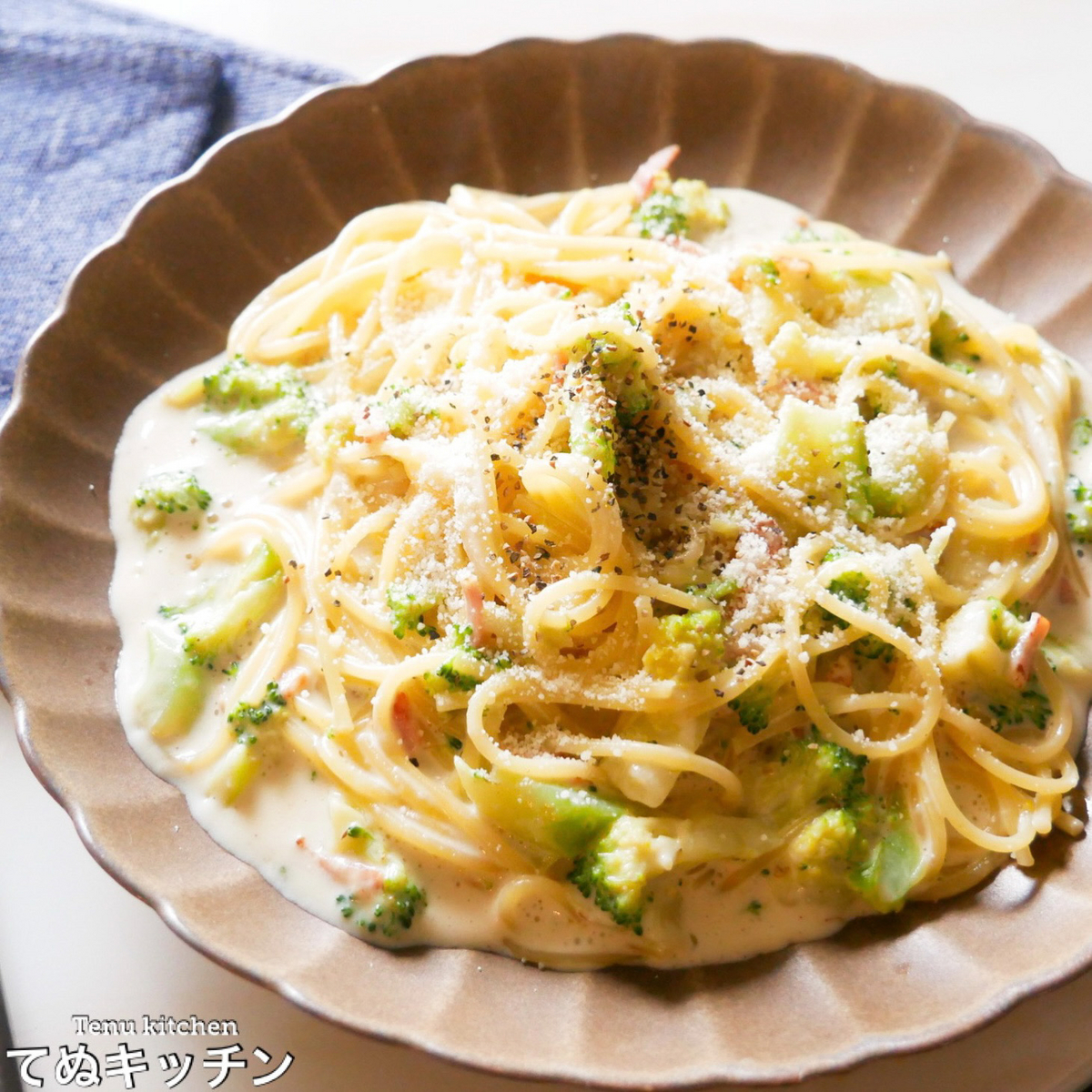 ワンパンで手軽に！ ほうれん草ときのこのクリームスープパスタ