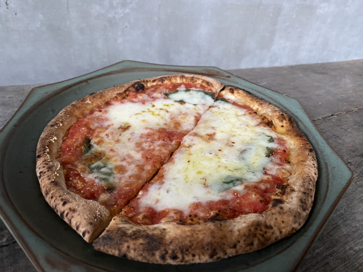 冷凍ピザを新鮮で美味しい状態に保つ正しい方法 – 小型冷蔵庫 Peltism