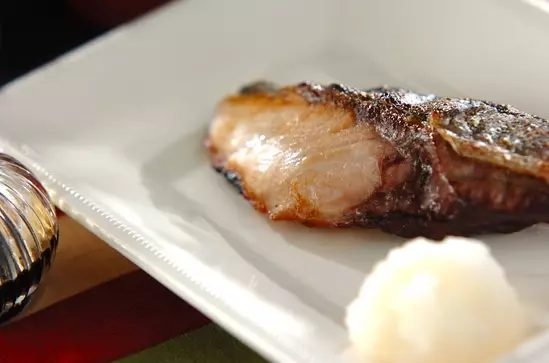 ジューシー♪ブリの塩焼き