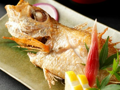 キッチン＆カフェ・ココット寒い日の午後に、あたたかいひととき♡ ロッシェ・ア・ラ・クレーム 夏みかんのタルト Cocotte 逗子市逗子 2-6-15 ＪＲ逗子駅と京急逗子・葉山駅の間あたり定休日：日曜・祝日・第３土曜逗子 カフェ cafe レストラン＃ランチ スイーツ