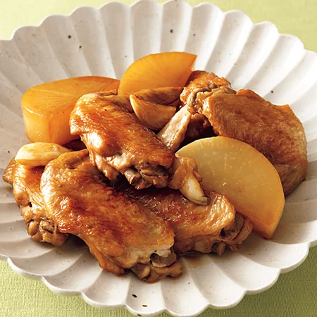 ホロっと肉はずれ◎鶏手羽元と大根のさっぱり煮