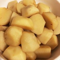 里芋とベーコンの白煮 レシピ・作り方クラシル