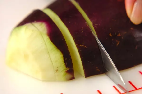 ナスを生で食べると？アク抜きの必要性とおすすめの食べ方を紹介産直プライムブログJA連携！産地直送通販なら産直プライム