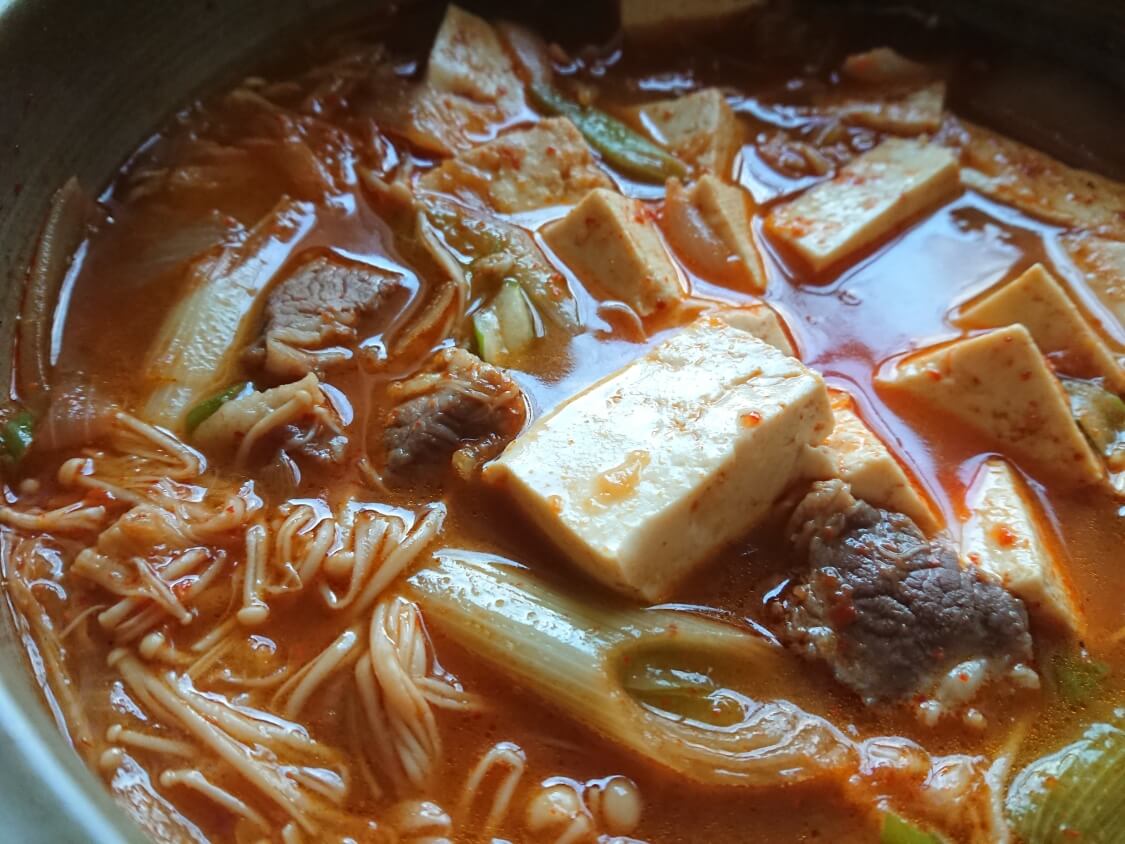 キムチなし！コチュジャンで作る簡単チゲ鍋レシピ7選の人気レシピ・作り方デリッシュキッチン