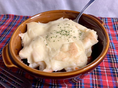 買ってきたポテトサラダが大変身！手軽でボリューム満点「とろとろチーズグラタン」 - レタスクラブ