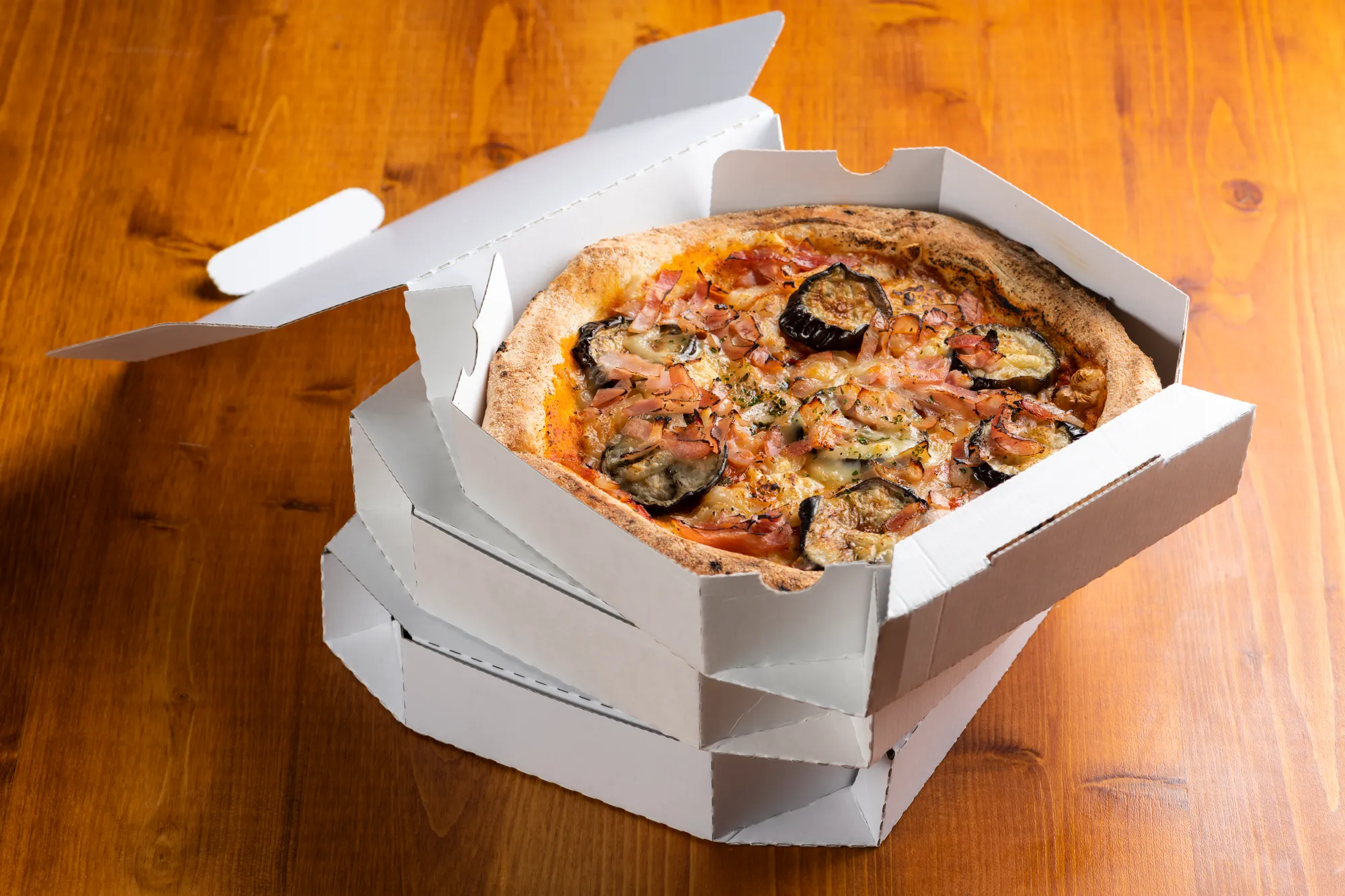 余った「宅配ピザ」を翌日ちょっとアレンジして、劇的に美味しくする方法TABI LABO