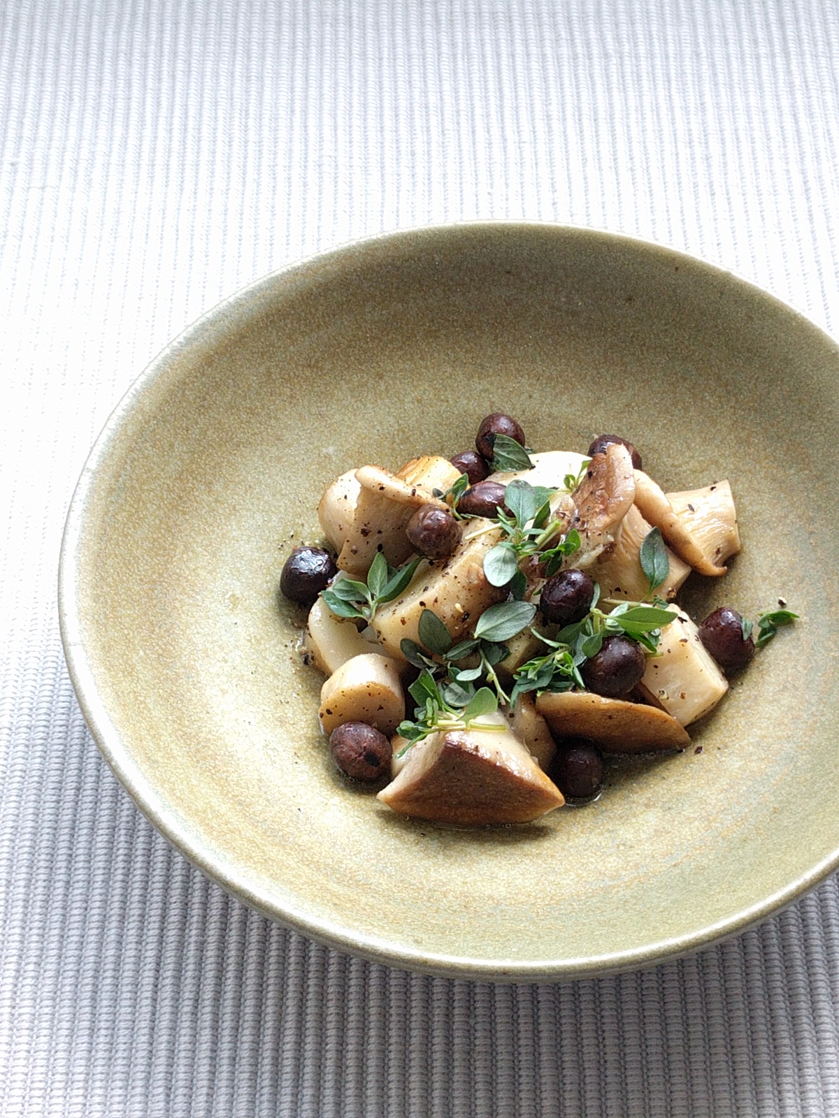 スナップえんどうのゆで方・ゆで時間を紹介！下ごしらえのコツやおすすめレシピもキッコーマンホームクッキング