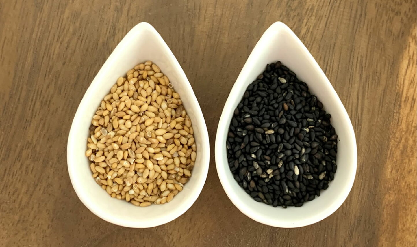 Amazon.co.jp: アヲハタ 黒胡麻クリーム 140g×3個 焙煎黒胡麻使用 パンに塗りやすい : 食品・飲料・お酒