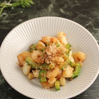 カルディで買うべき名品「万能香味えび油」おすすめの食べ方＆簡単レシピグルメ情報誌「おとなの週末Web」