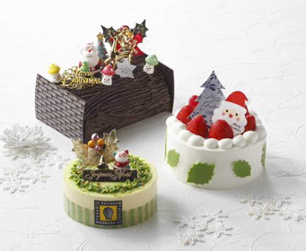 新宿高島屋2022年クリスマスケーキ、“バラの花びら型”チョコを飾った苺ショートケーキ - ファッションプレス