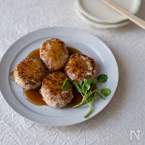 基本からアレンジまで！思わずつくりたくなる「豆腐ハンバーグ 和風ソース」のレシピ集クックパッド