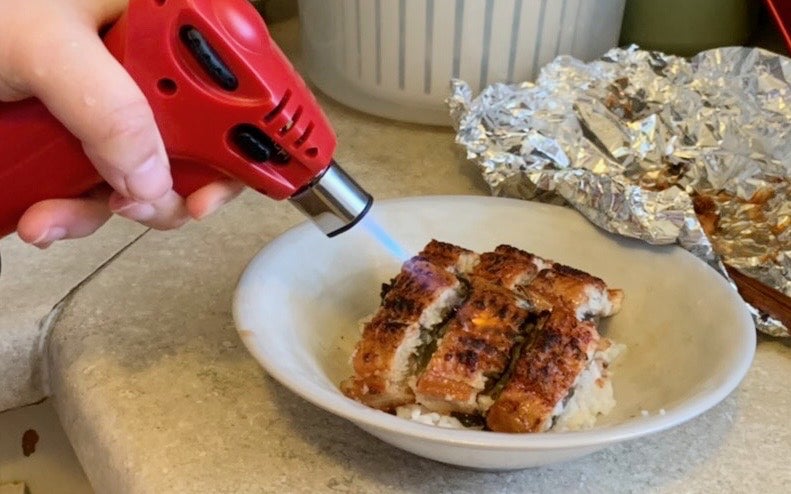 フライパンを使った冷凍うなぎを美味しく食べられる温め方のコツ