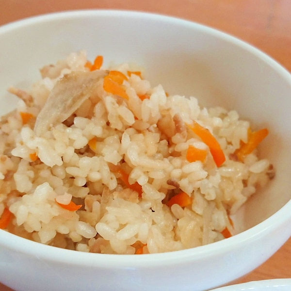 鶏肉とごぼうの炊き込みご飯