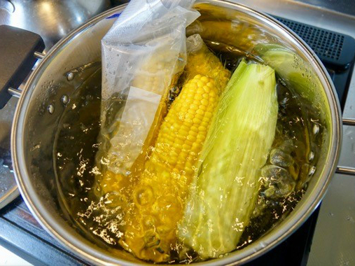検証！とうもろこしは“ゆでる、蒸す、レンジ”どれがベスト？: フードライター浅野陽子の「美食の細道」