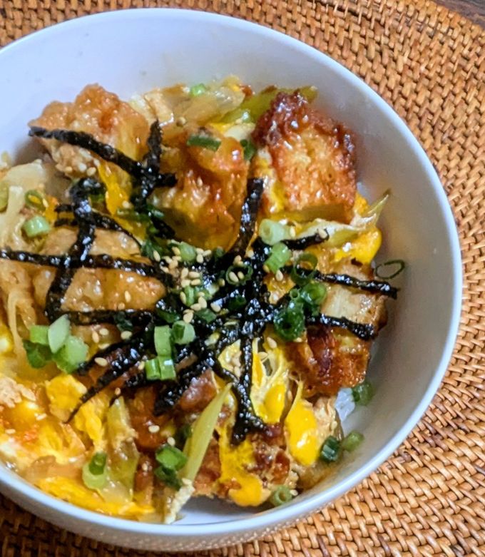 から揚げの親子丼から揚げの卵とじ丼