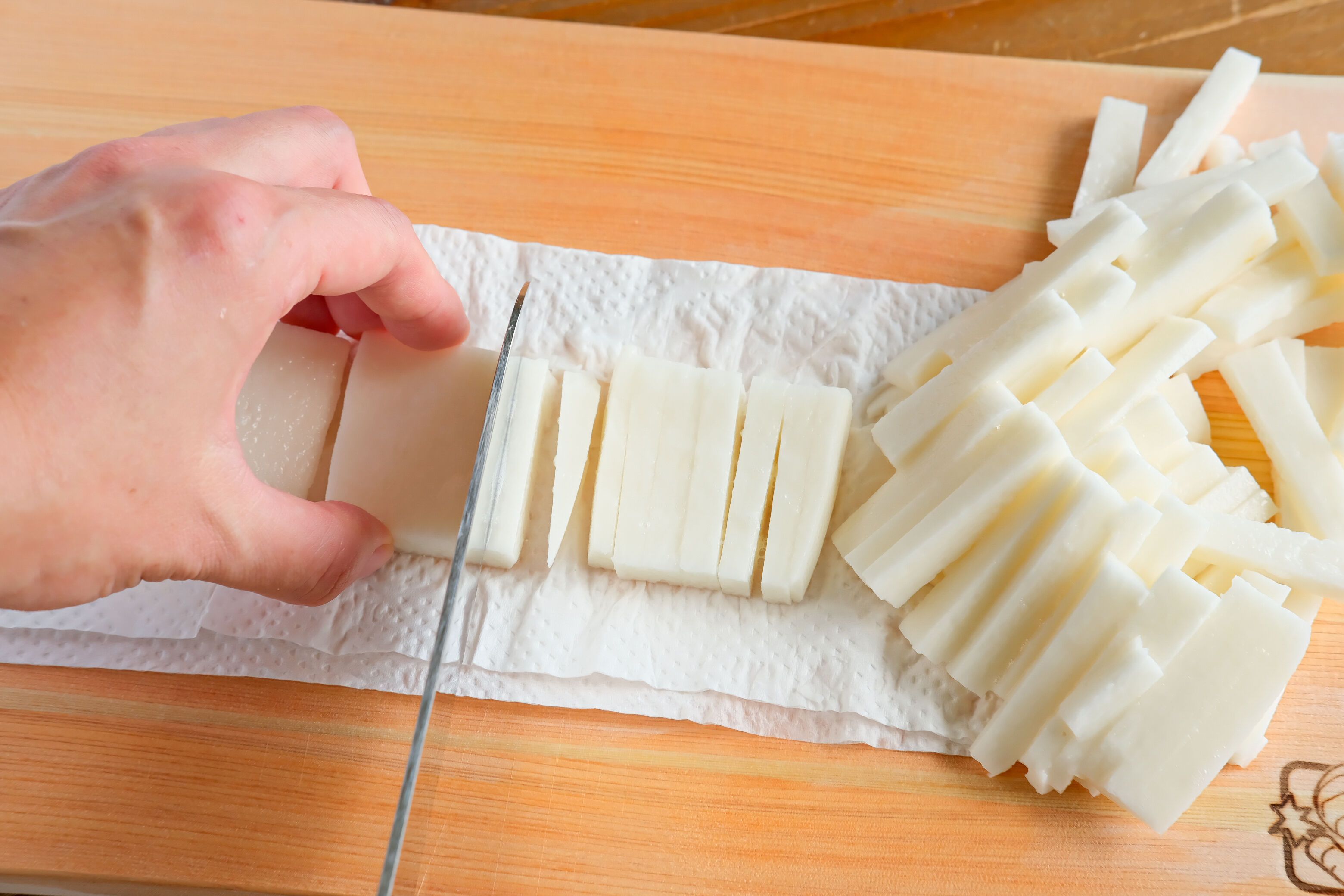 山芋の短冊のアレンジを紹介！おつまみからおかずまで活躍！食・料理オリーブオイルをひとまわし