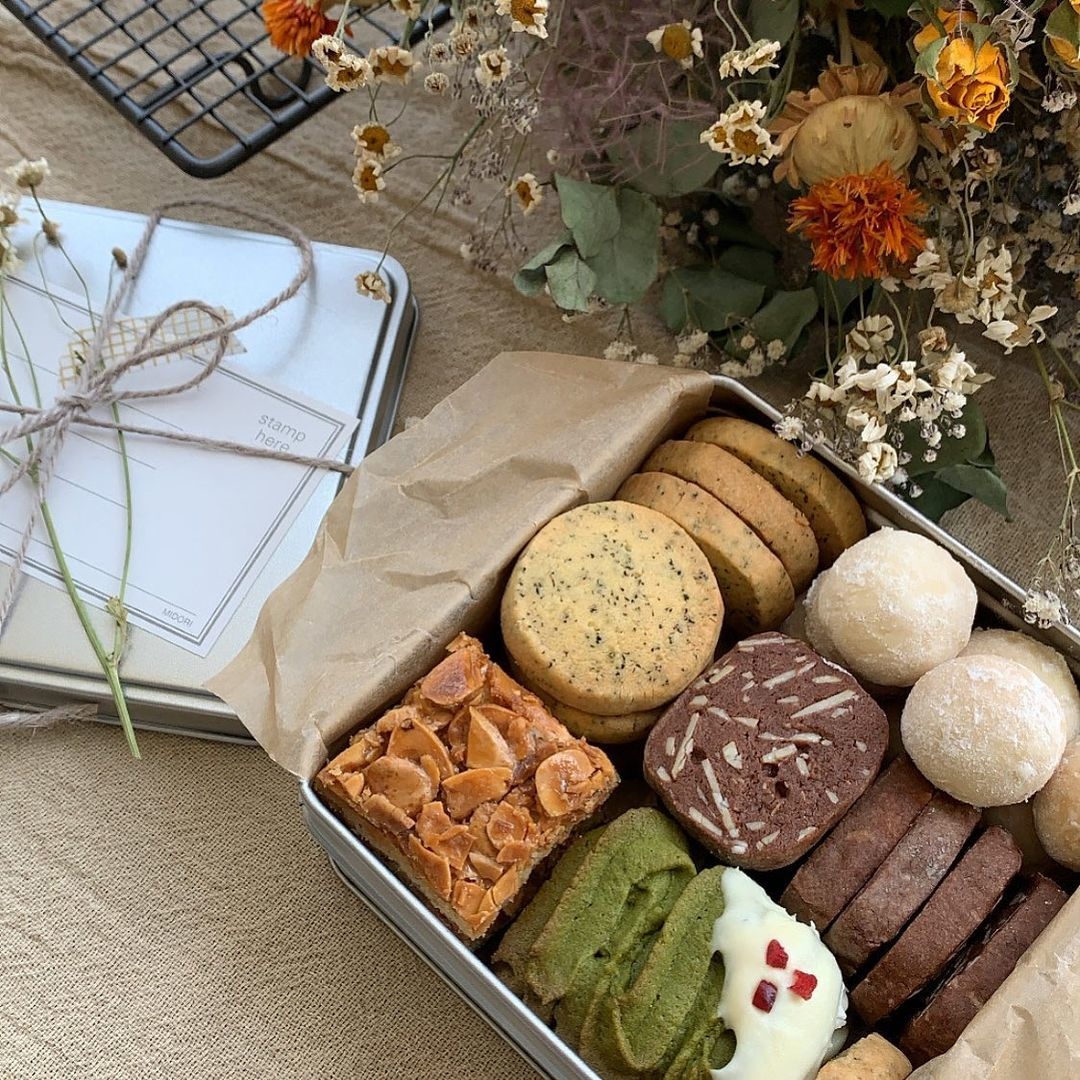 バレンタイン Valentine vlogDAISOで簡単ラッピングクッキーBOXの作り方 - YouTube