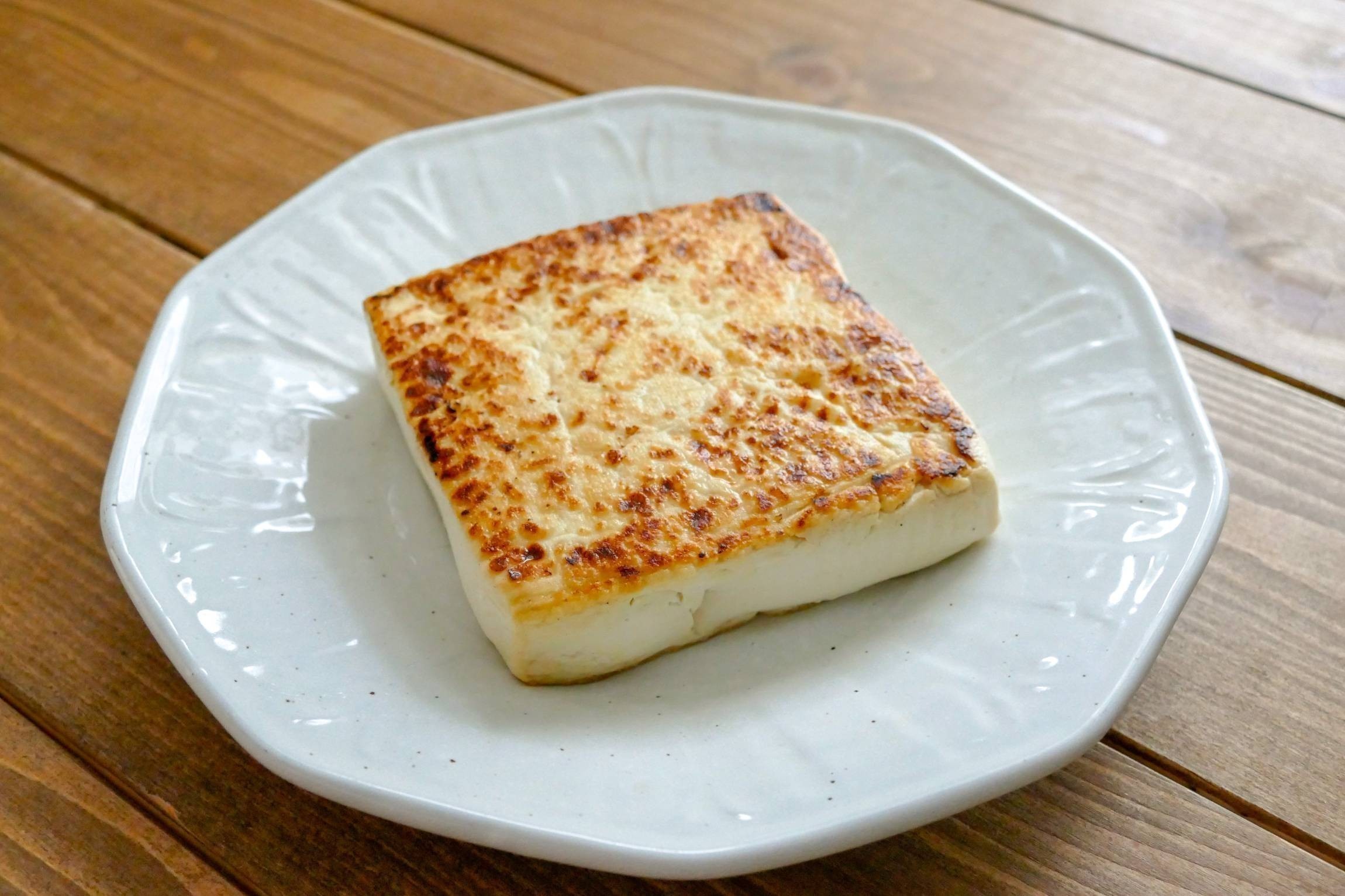 使い分けたい！焼き豆腐を使ったおかずレシピ7選の人気レシピ・作り方デリッシュキッチン