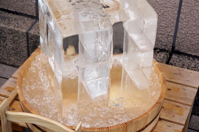 □透明な氷の作り方 ２ - itekita のブログ