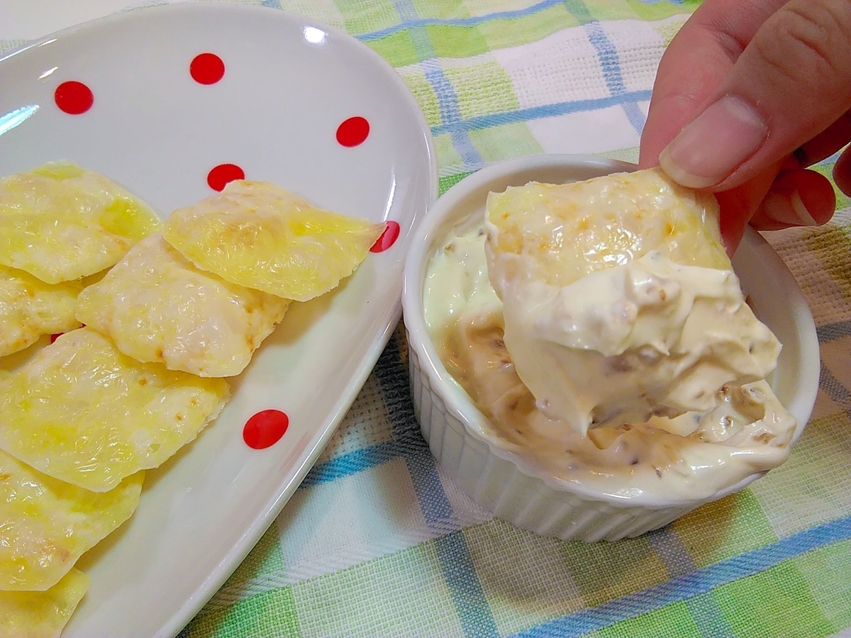 Amazon.co.jp:ポテトチップスカルビー ポテトチップス超薄切りサワークリームオニオン味 40g×12袋 : 食品・飲料・お酒