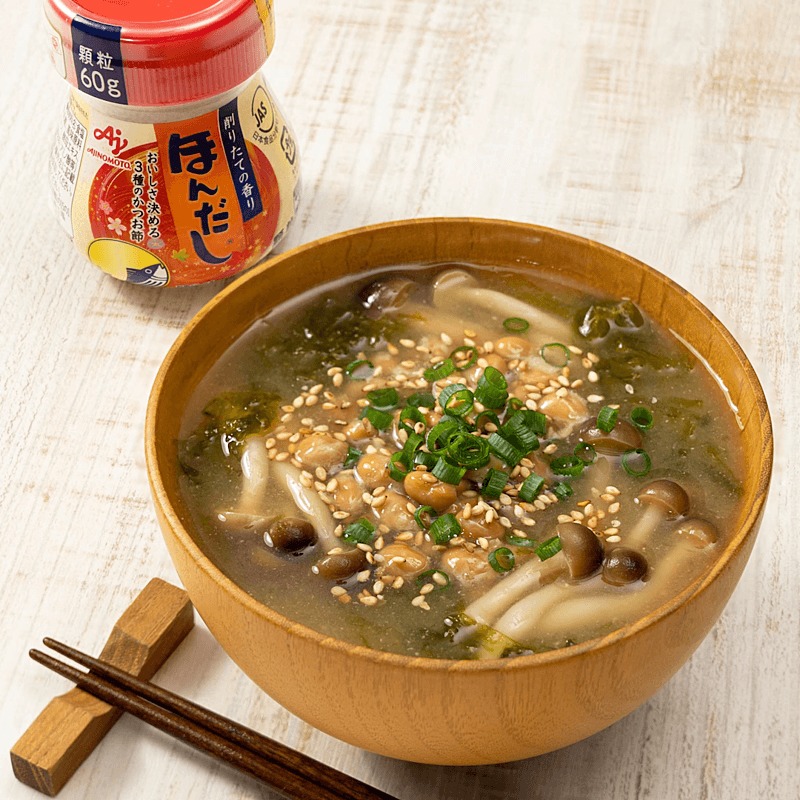 じゅんさいの味噌汁！ トゥルッとして美味しいです！ ご飯はもちろんあきたこまち！じゅんさい蓴菜じゅんさいいねあきたこまち秋田三種町ジュンサイ料理foodjapanesefoodphotographyphotofoodphotographyjunsaiあきたびじょん8月のあきた