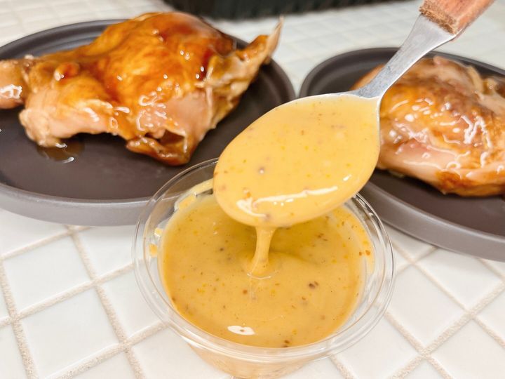 サーモンのハニーマスタードソース