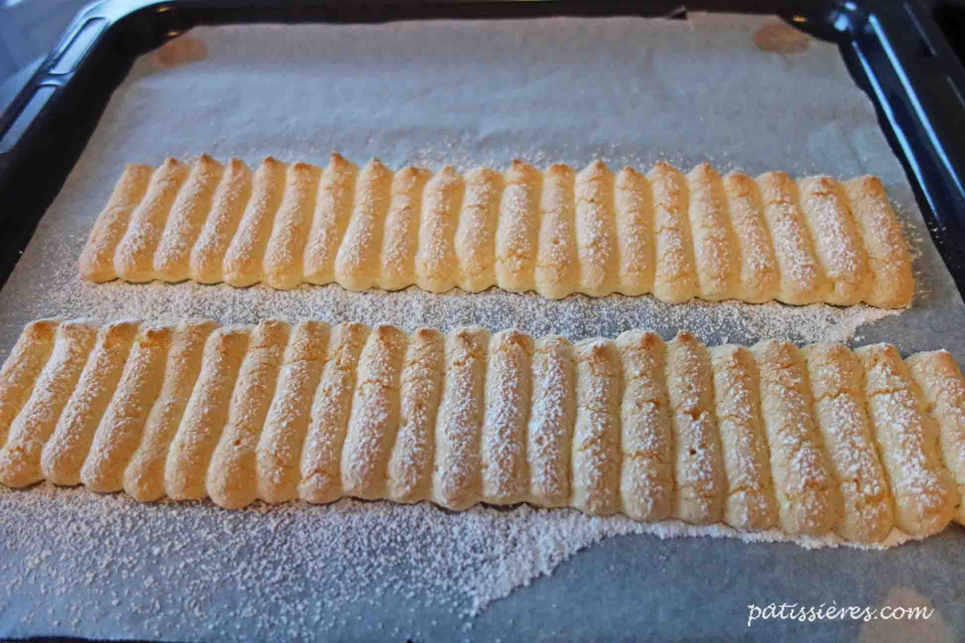 基本のビスキュイ生地のレシピ Pâte à biscuitフランス菓子のレシピ