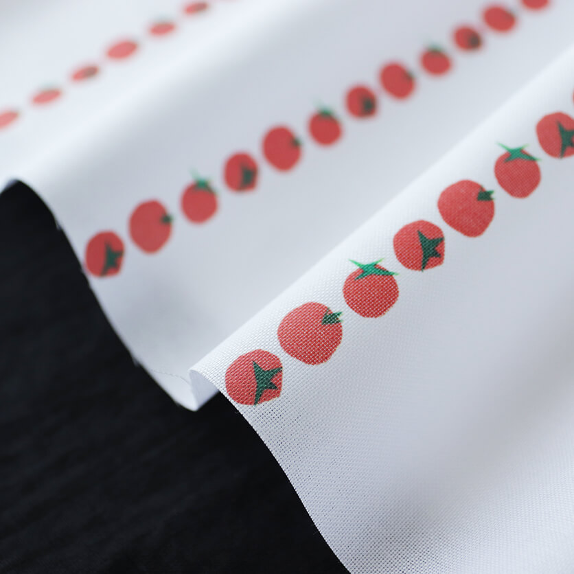 生地 トマト柄 ハギレ コットン果実 50cm 野菜