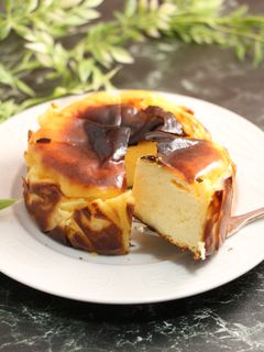 tassyとろけるバスクチーズケーキ