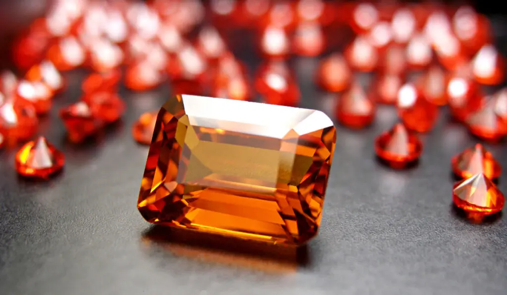 世界5大宝石！可憐な色彩が美しい『オレンジサファイア』ジュエリーの魅力jewelgran