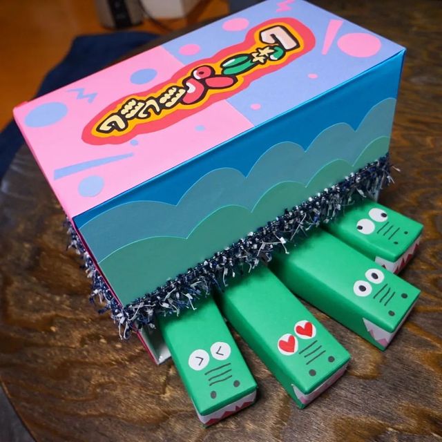 ハンドメイド ワニ 台紙 ４匹セット - メルカリ