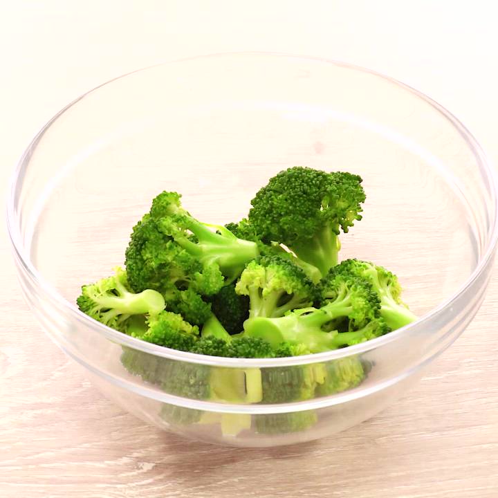 レンジで簡単常備菜レシピ。ブロッコリーと卵のうま塩マヨネーズあえ - つくりおき食堂