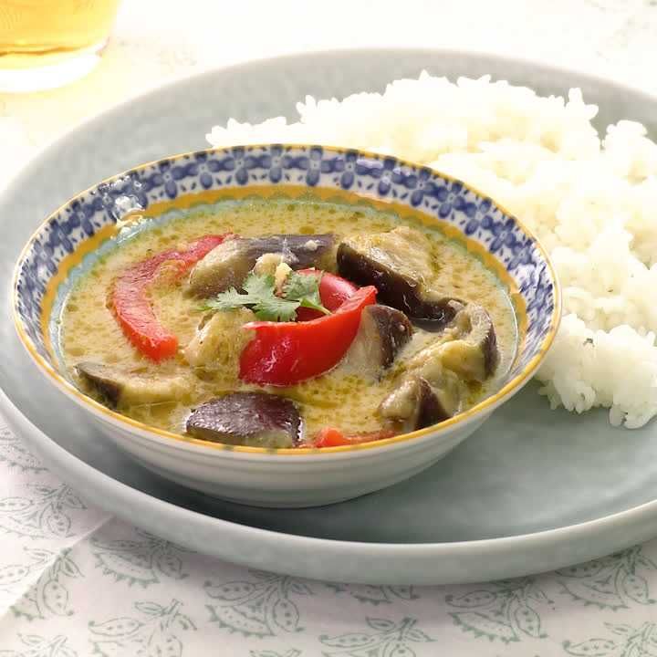 ココナッツミルクスパイスカレー 無水鍋