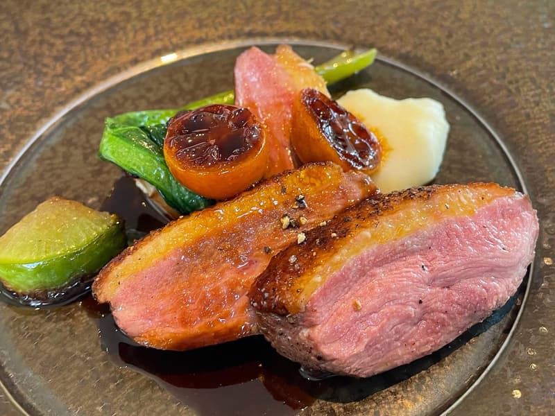 ワインに合う料理やおつまみでお店のファンを増やそう！タブレットPOSレジならユビレジ