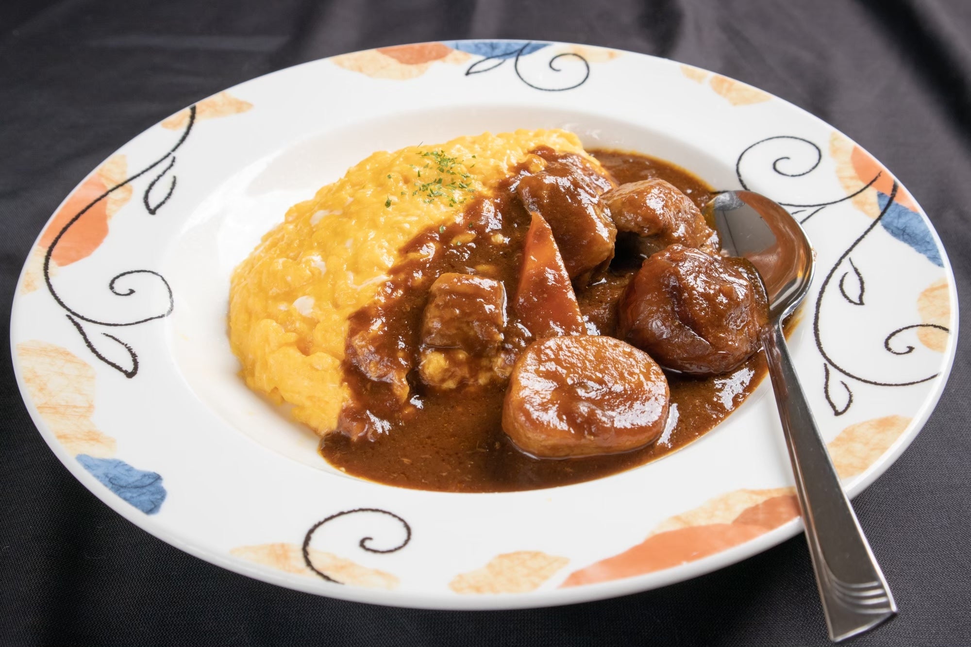 ブロッコリーバターライスのビーフシチュー・オムライス