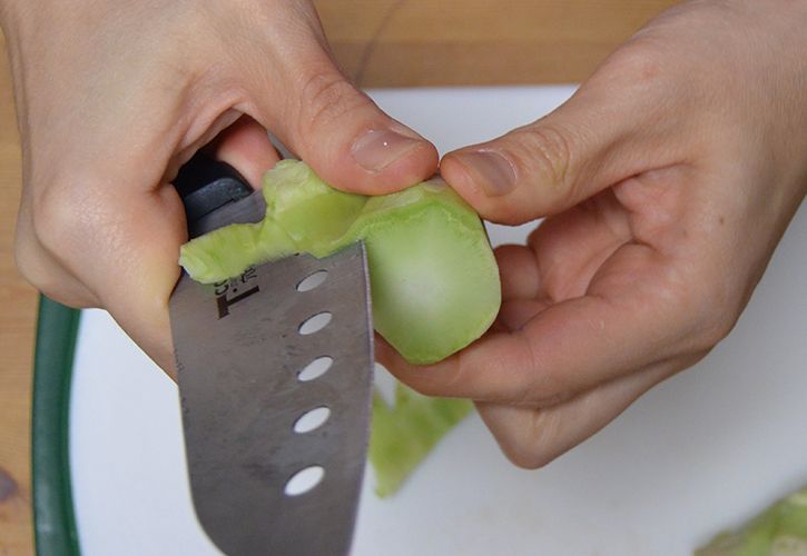 ブロッコリーの茎は「お宝」です！簡単皮むき＆目うろこレシピで使い切り - コラム - 緑のgoo