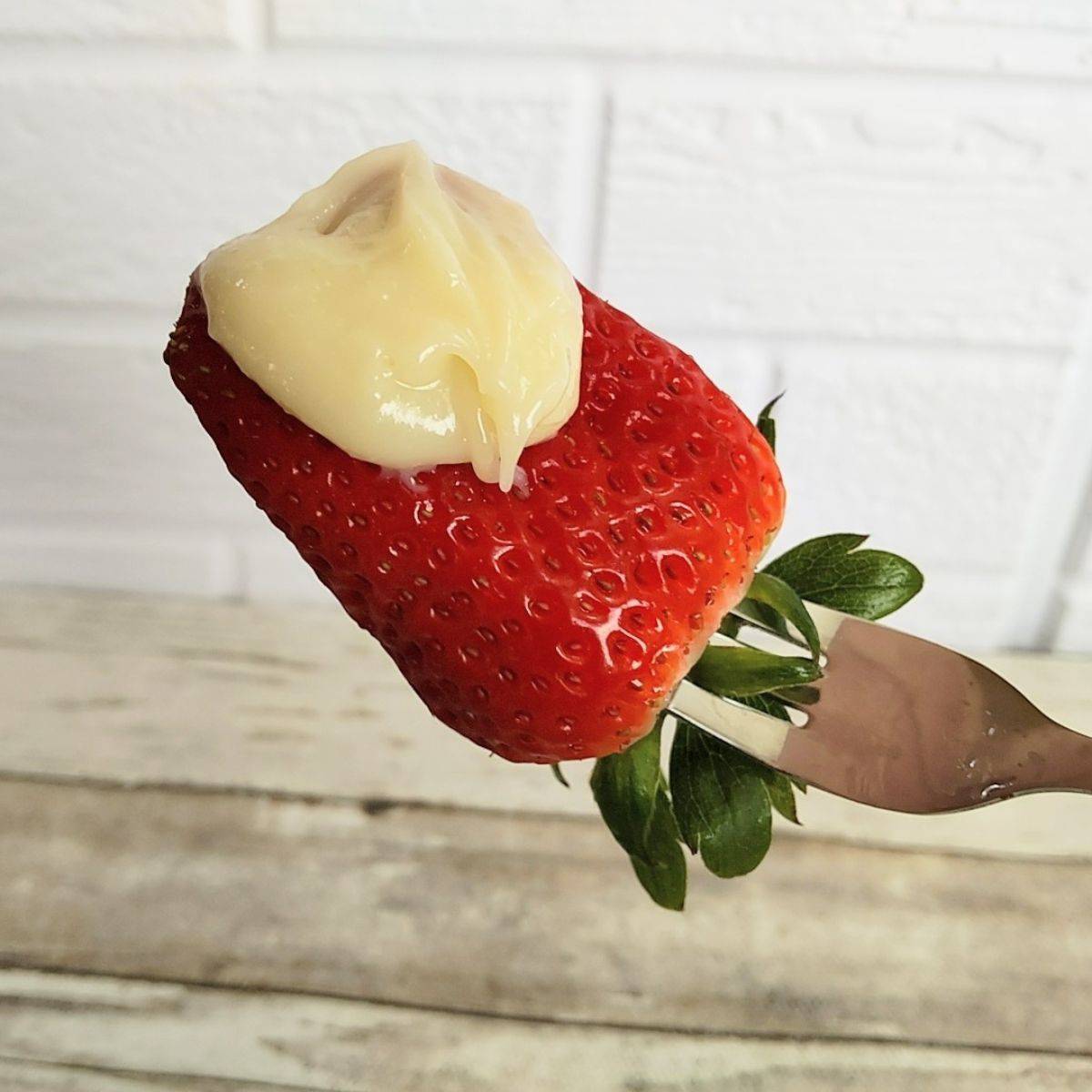 いちごに練乳をかけて食べると、スーパーフルーツになる話。ミサキ＠フルーツ伝道師