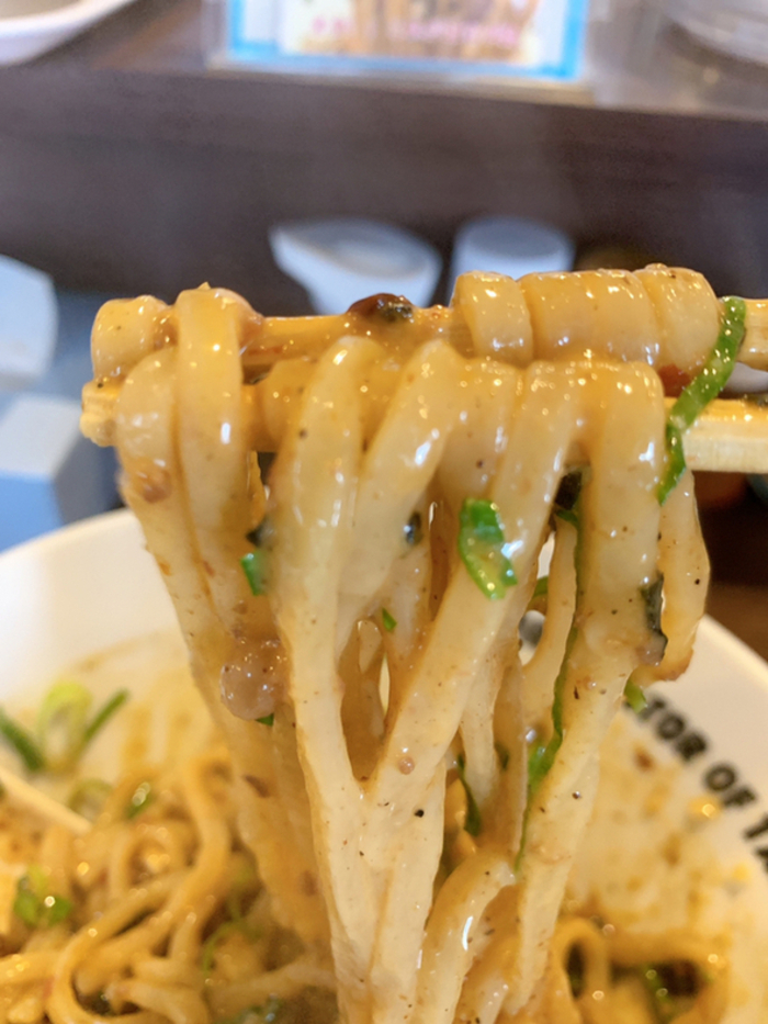 自家製麺子供に大人気❗️チーズまぜそばを作ります！ - ボーボーボリューミ