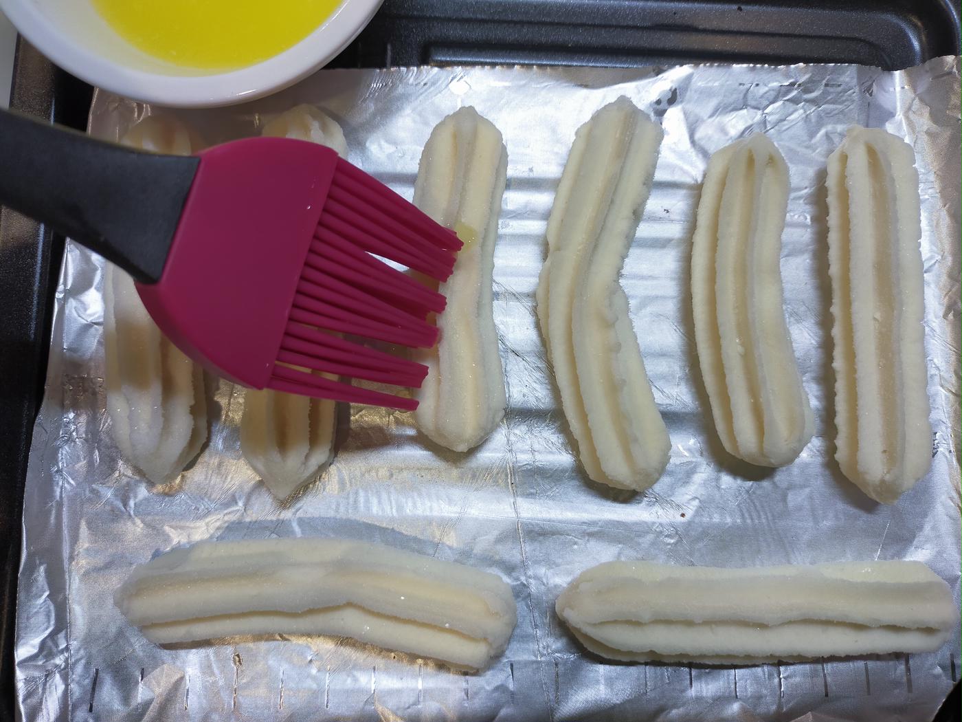 冷凍のままトースターで, 焼くだけで手軽に食べられる星のチュロス✨, @churros1988.official, 外サク、中はしっとり🫶,食卓に出したらあっという間になくなった😂, パパっと出せるから朝食やおやつに, おすすめです😊,星のチュロスチュロスプレーンチュロス朝チュロス朝ごはん