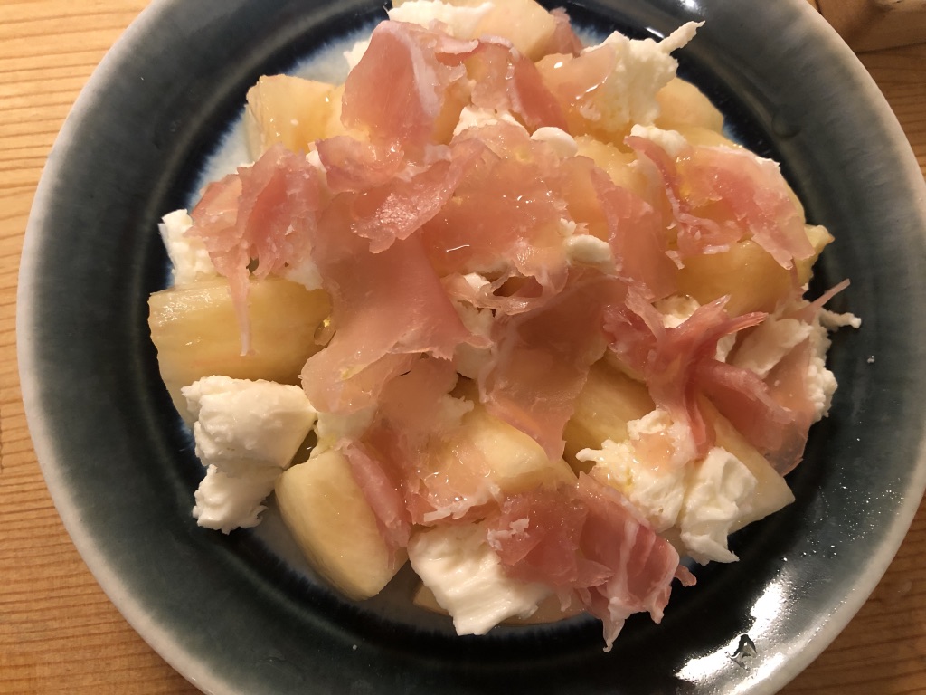 基本からアレンジまで！思わずつくりたくなる「桃 モッツァレッラ・チーズ 生ハム」のレシピ集クックパッド