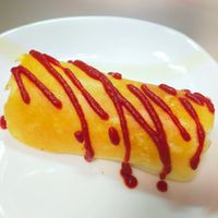 揚げないアメリカンドッグをホットケーキミックス で作ってみました！ ^。^ 簡単アレンジフライパンにタネを細長く伸ばしてウインナーを端からクルクルと巻くだけです！ *^^* 今回はホットケーキミックス１エンゼルPLUS by 森永製菓