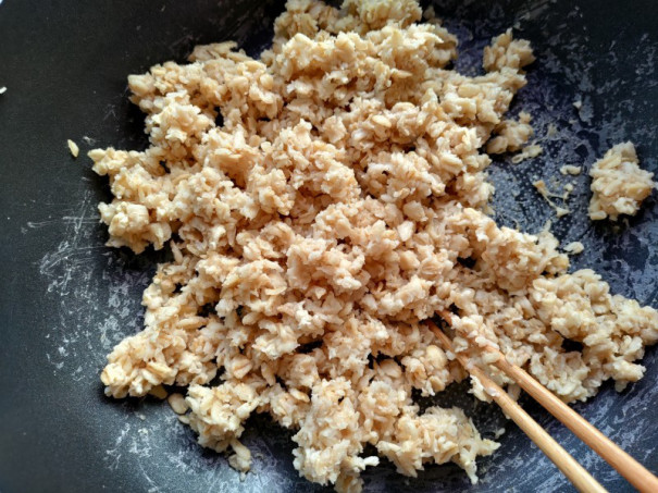 マイブーム。レンジ無し、フライパンでオートミール米化レシピにチャレンジ！→結果、美味しすぎてやみつき！！台湾いとしこいし