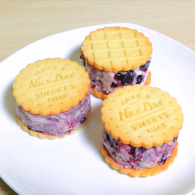 クッキークリームサンド - マルエツしあわせいかつ