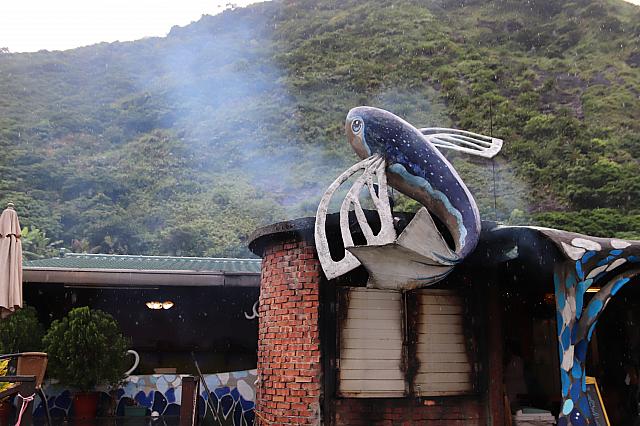 啦外小吃 花蓮の東大門夜市で原住民料理！ トビウオの塩焼きを食べたよ台湾の風