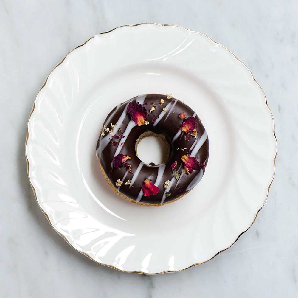 晩酌のおともにいかが？ 焼きドーナツ専門店『gmgm』の「おつまみ 焼きドーナツ」に注目！ – 食楽web