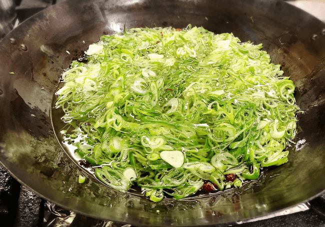 焼きネギと大葉のマリネ