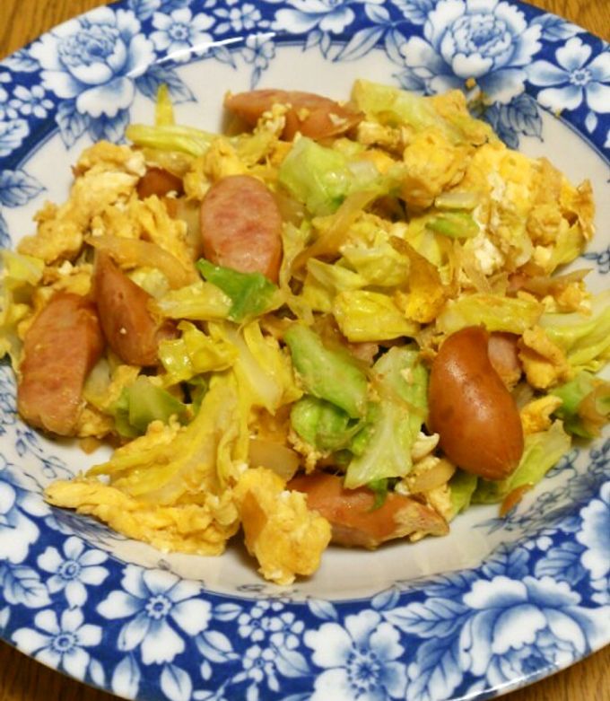 キムチ×ウインナーソーセージの旨辛レシピ14選。簡単食材で絶品グルメ - macaroni