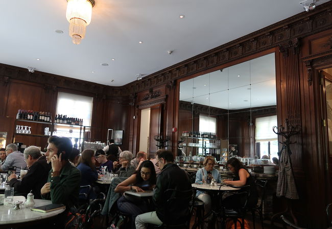 ニューヨークで出会ったカフェ＆バーの内装＆空間づくりをチェック。インスピ