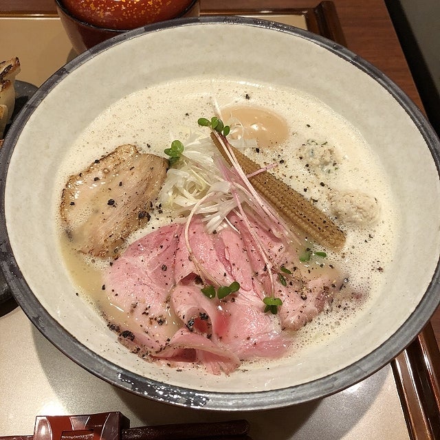 おしゃれすぎない ラーメン屋 外観 そば屋」のアイデア 7 件ファサード デザイン, 日本料理店の設計, 店舗デザイン