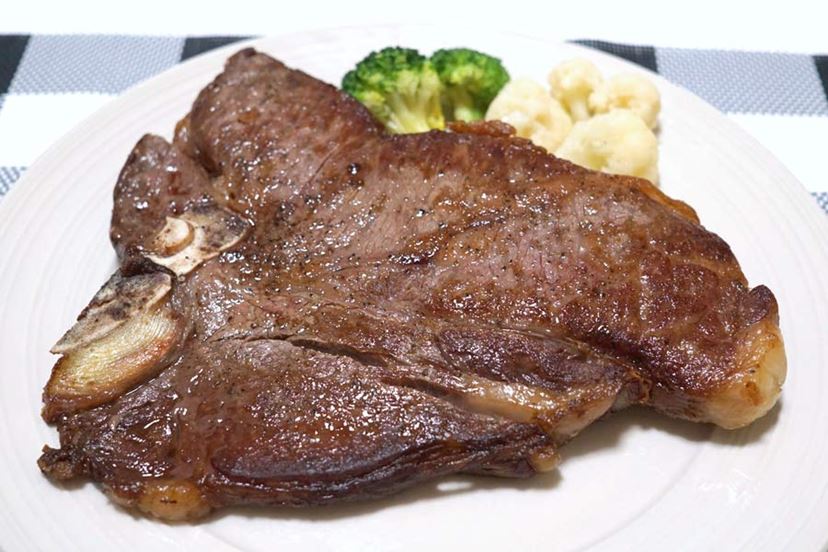 失敗しないステーキの焼き方。フライパンでおいしく焼くコツとポイント。SATETO さてと